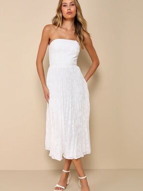 Lulu's White Strapless Pleated Midi Dress Jacquard